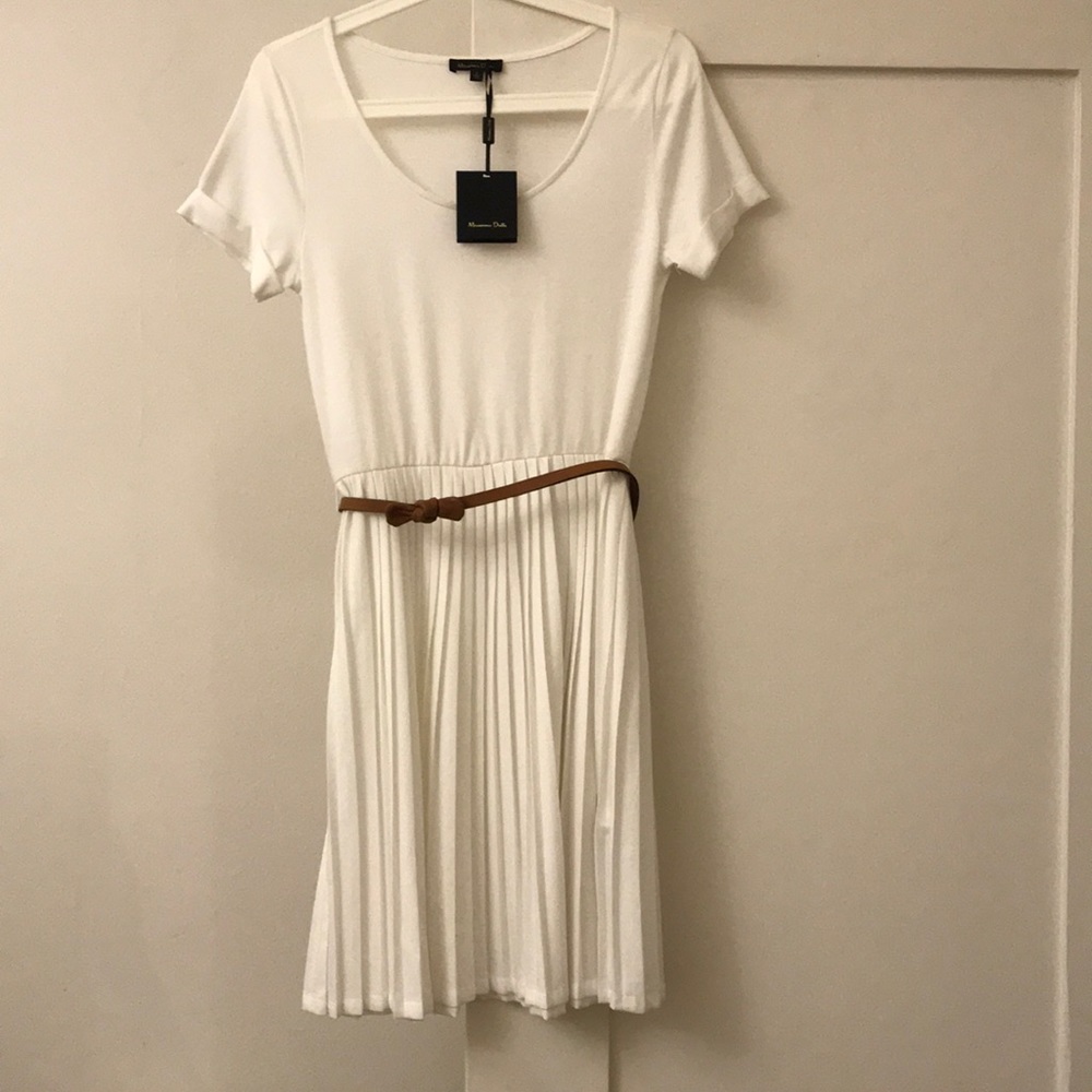 Never been worn white cotton dress with belt